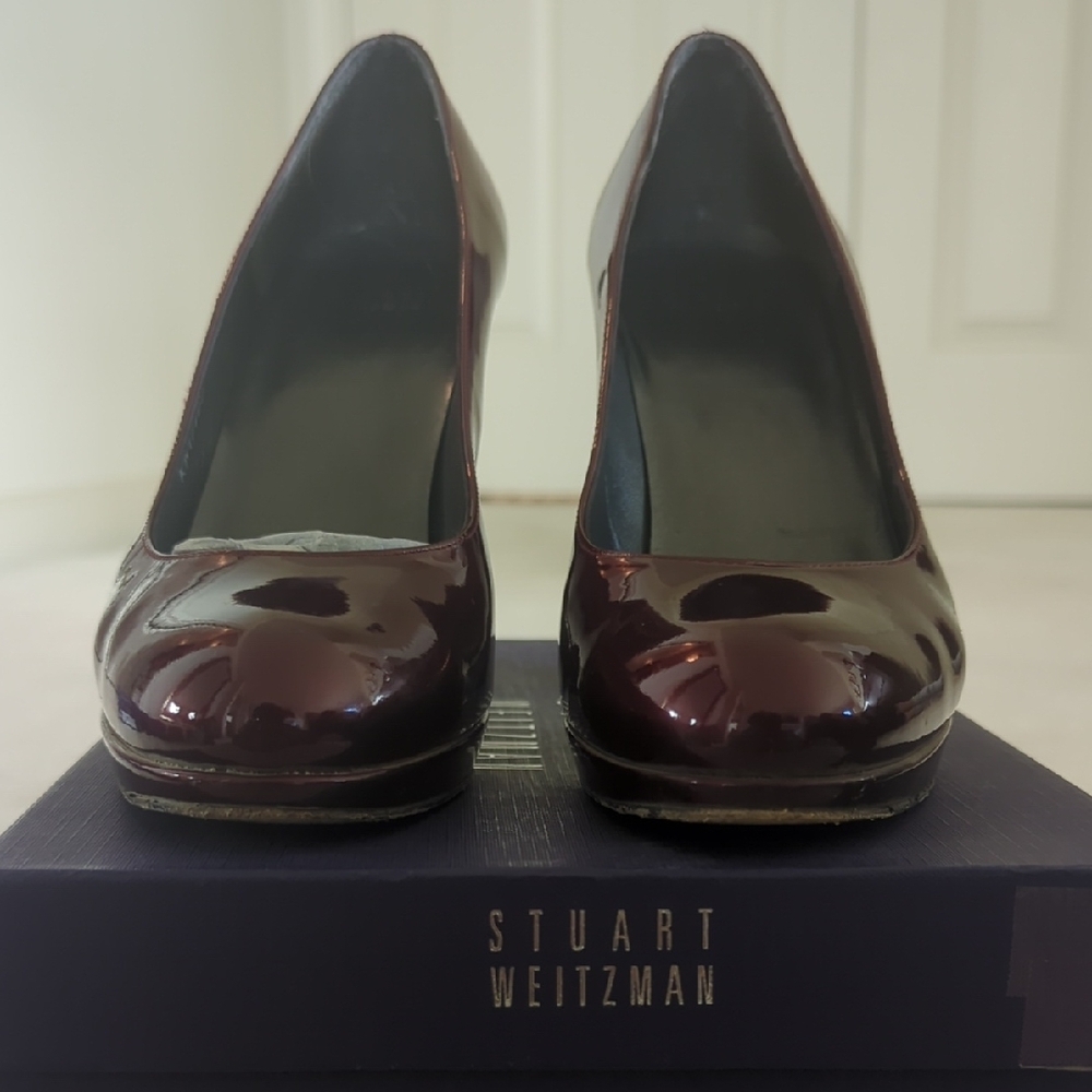Stuart Weitzman Burgundy Patent Leather Pumps with Glossy Toe Caps